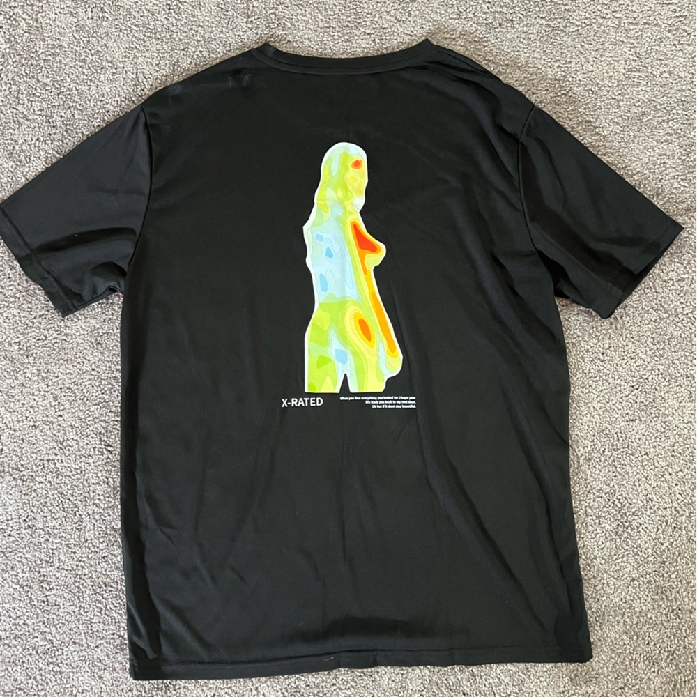 Black tshirt